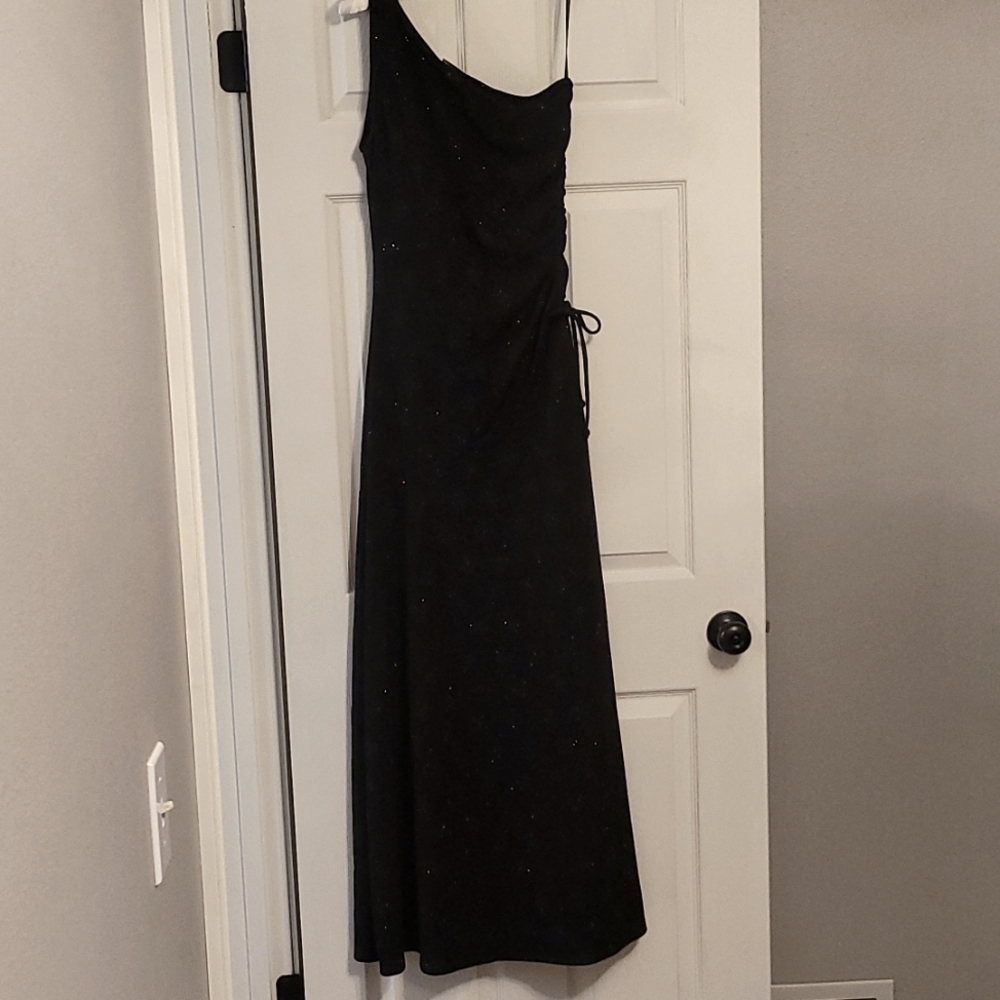 One shoulder black prom dress! With a sexy slit